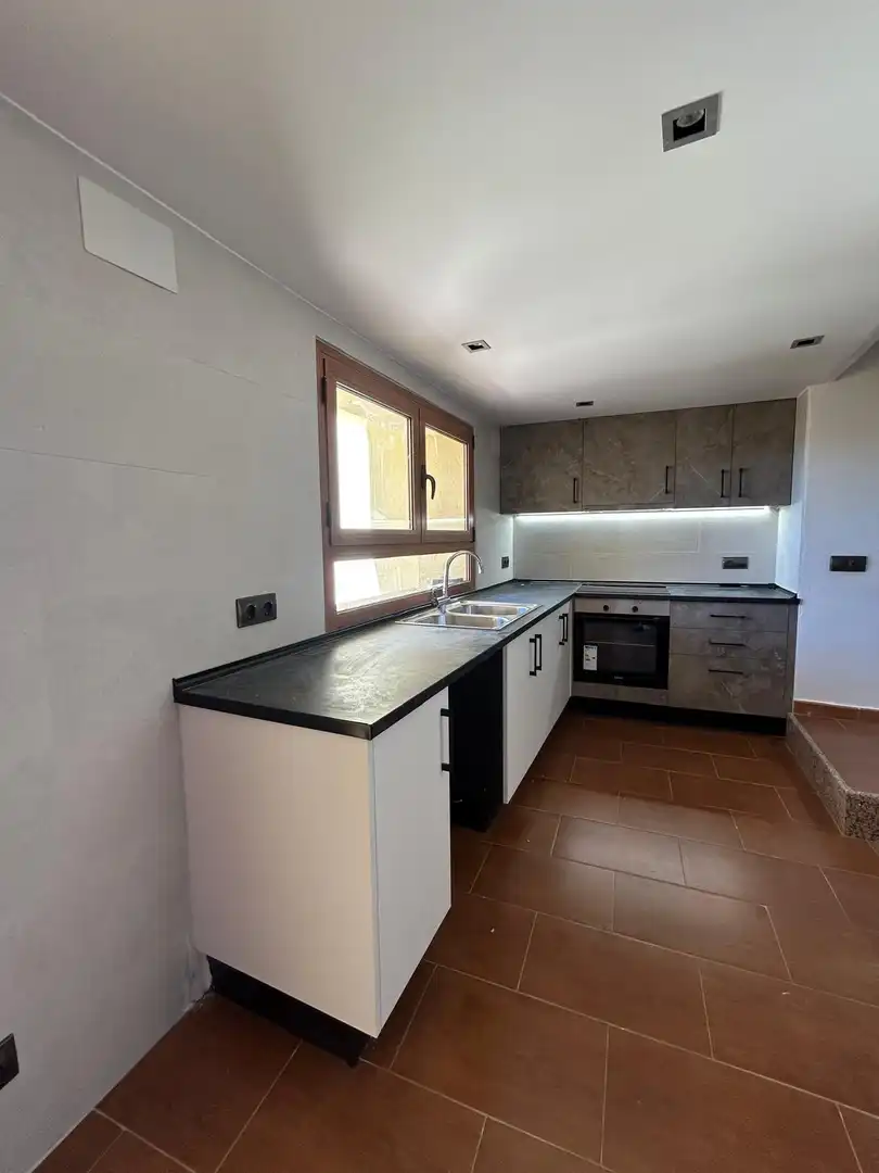 Appartamento 331 m² a les Oluges