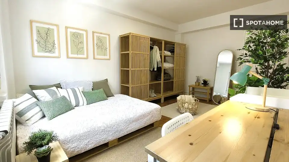 Habitación 143 m², Pamplona