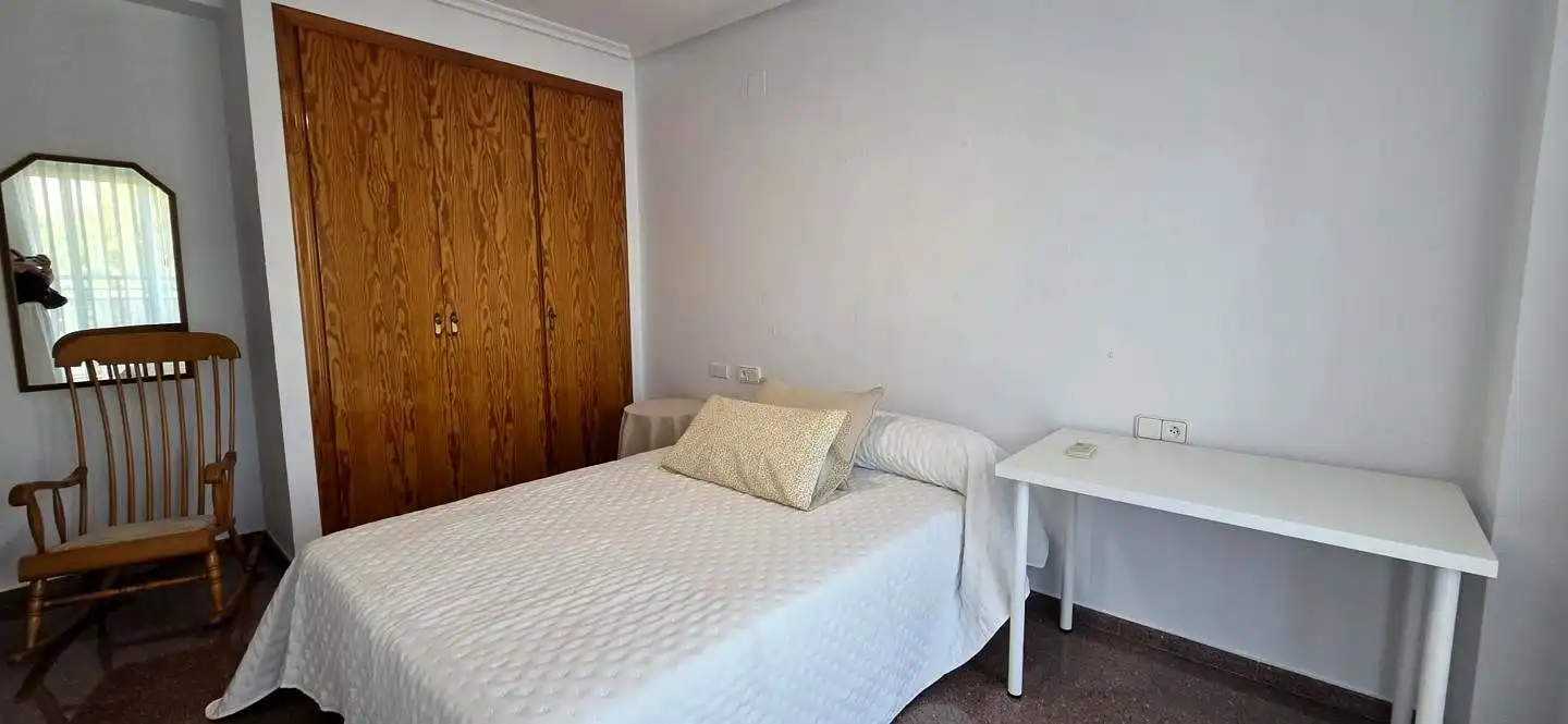 Habitación 100 m², Elche
