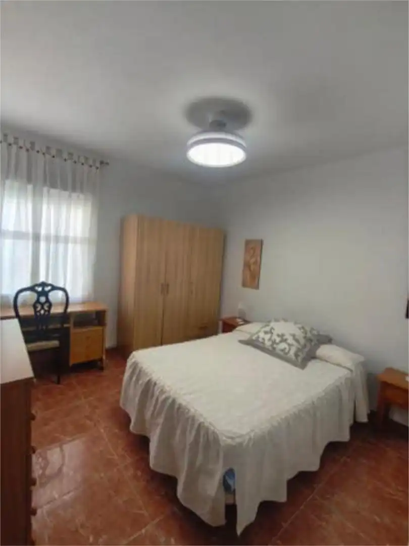 Pis de 80 m² a Còrdova