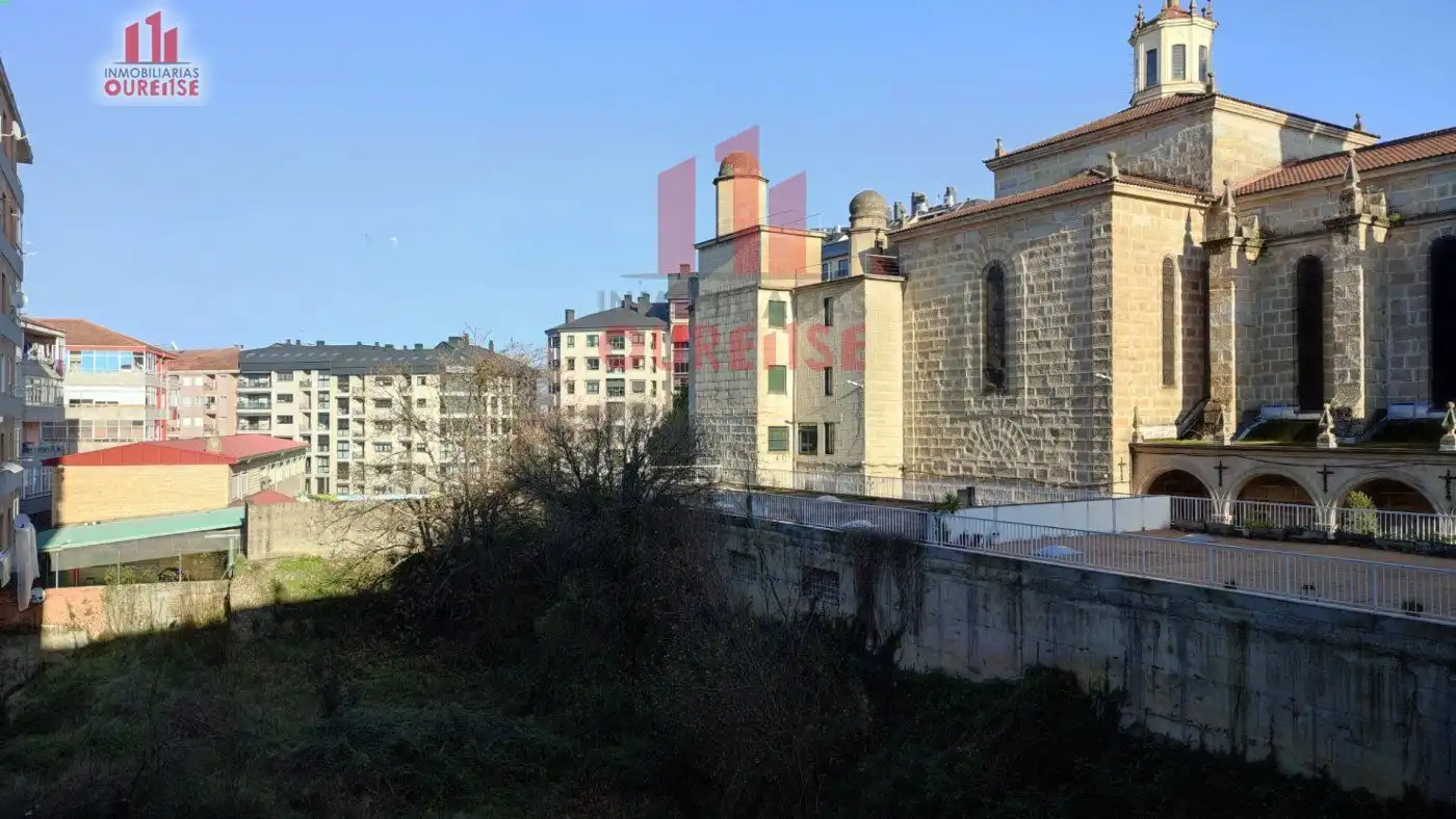 Piso de 45 m² en Ourense