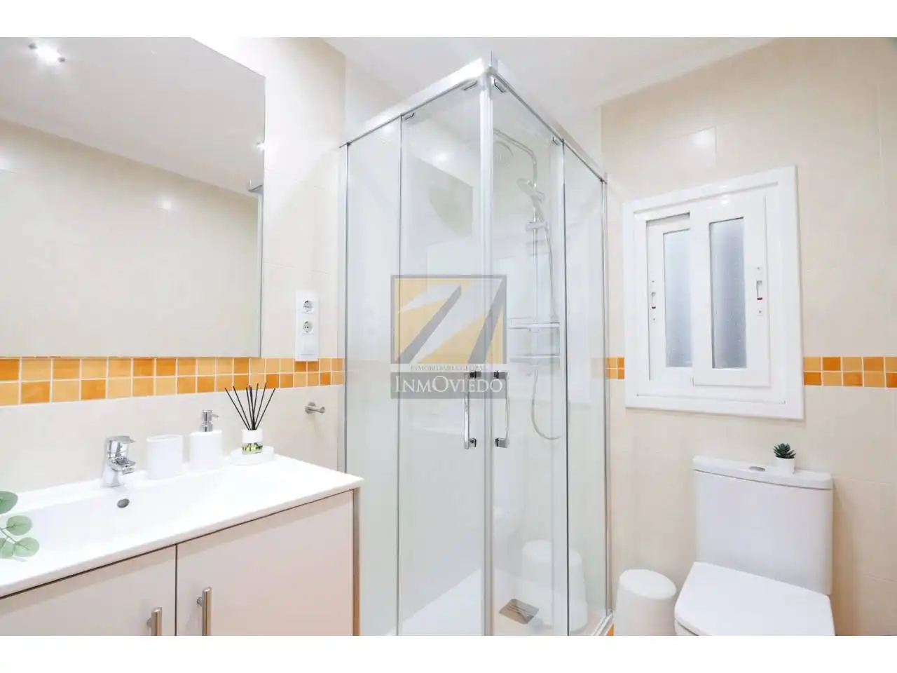 Piso de 95 m² en Oviedo