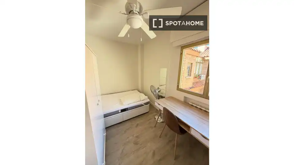 Habitación 100 m², Madrid