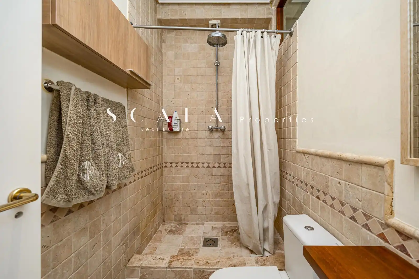 Wohnung 111 m² in Madrid