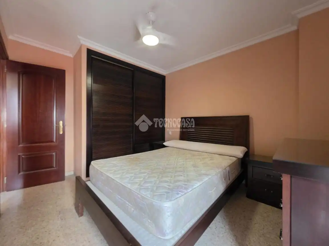 Piso de 90 m² en Sevilla