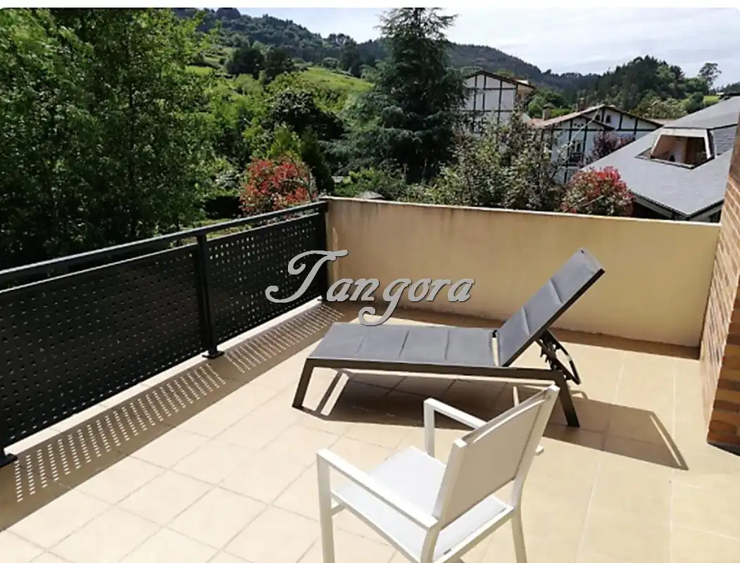 Piso de 300 m² en Mendata