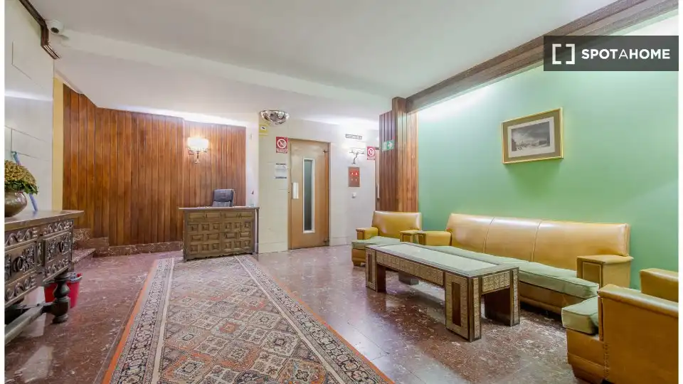 Habitación 800 m², Madrid