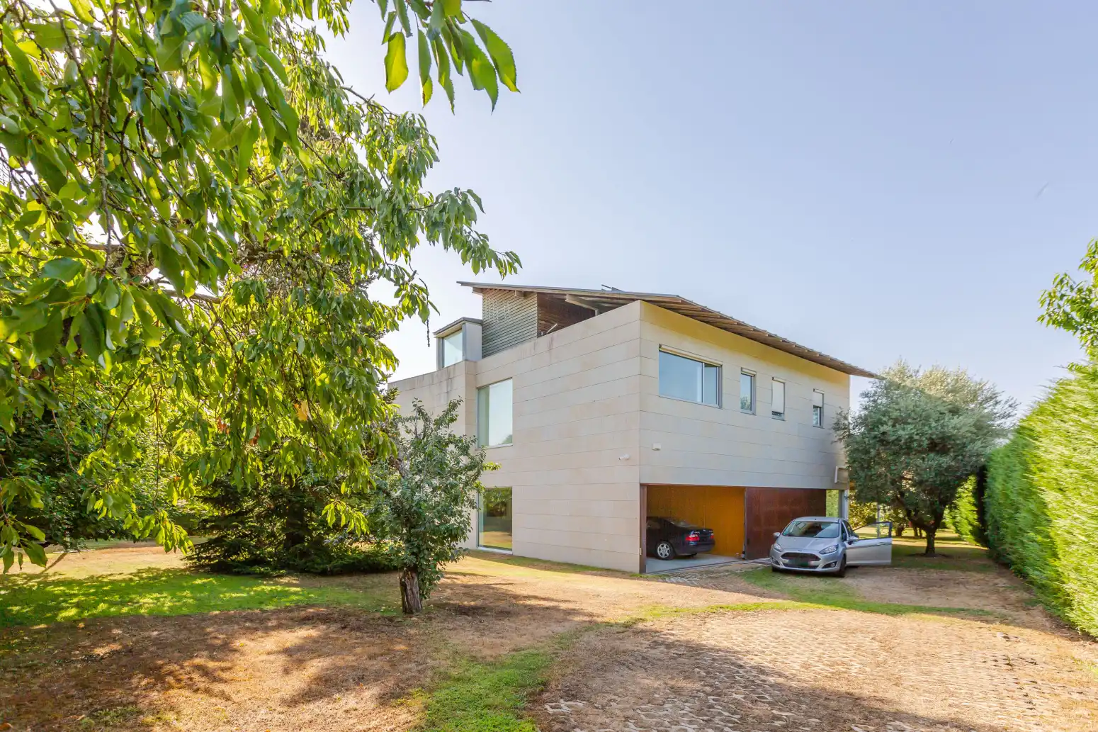 Pis de 338 m² a Valle de Egüés / Eguesibar