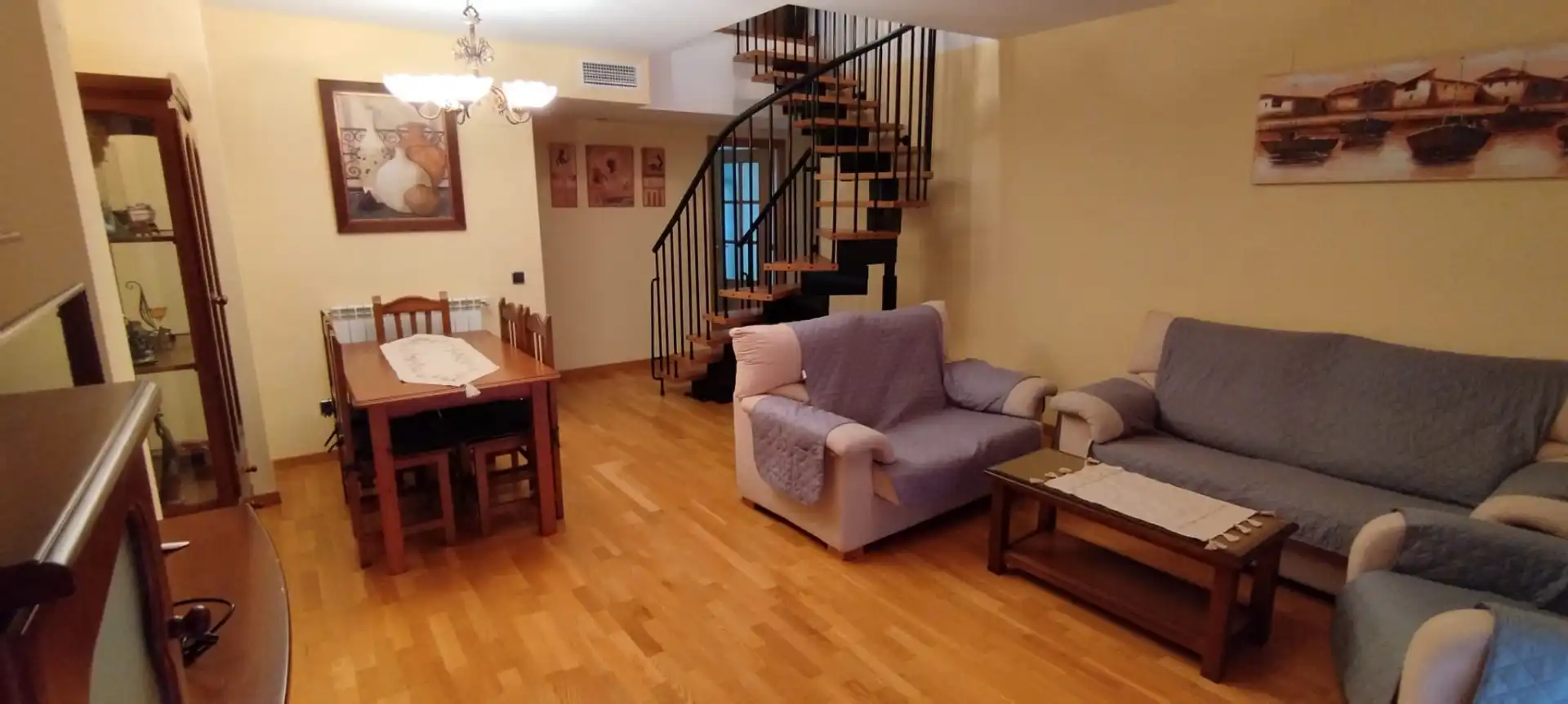Piso de 110 m² en Linares