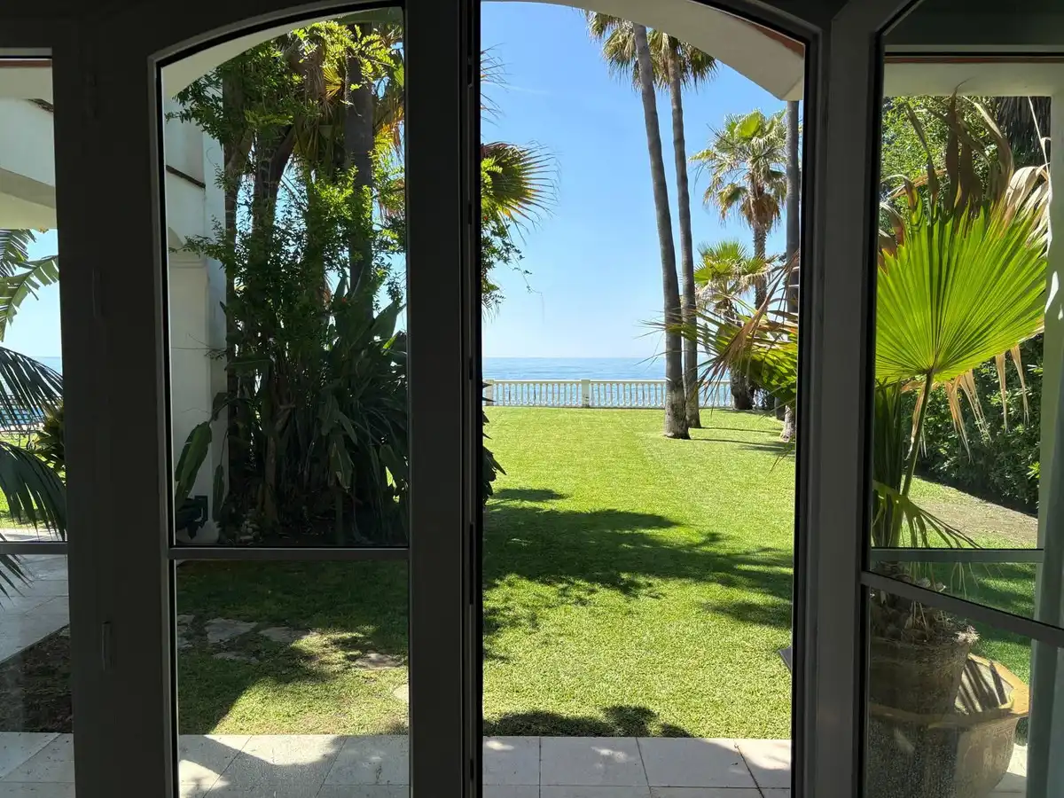 Pis de 984 m² a Estepona