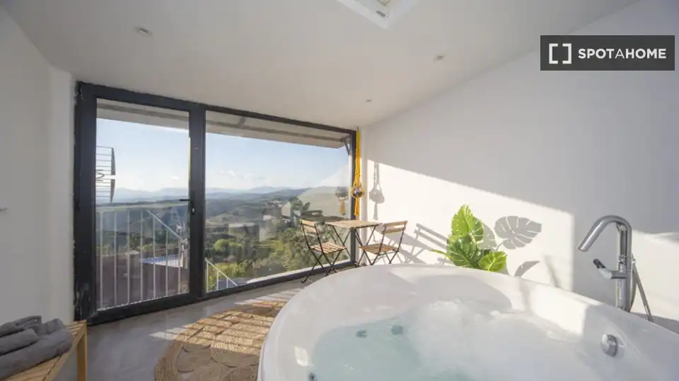 Habitación 104 m², Granada