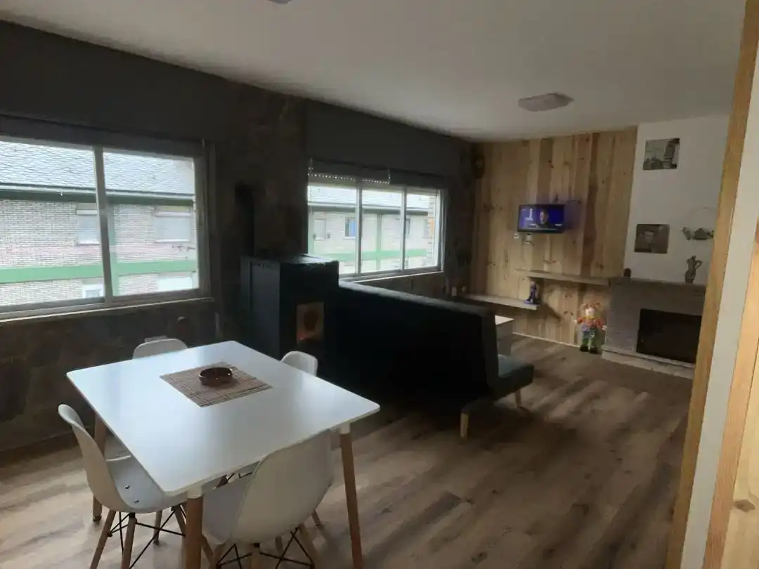 Piso de 80 m² en Degaña