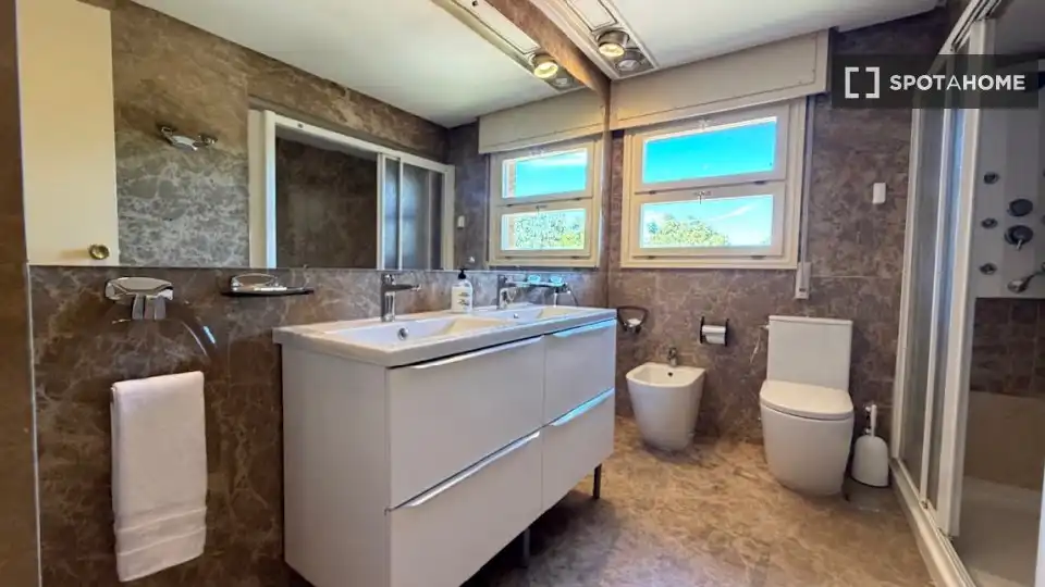 Pis de 680 m² a Valdemorillo