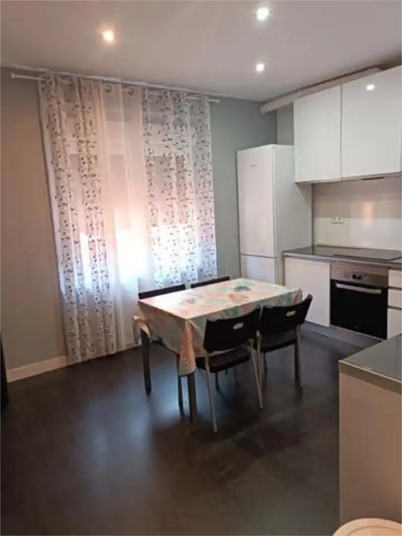 Piso de 55 m² en Llangréu / Langreo