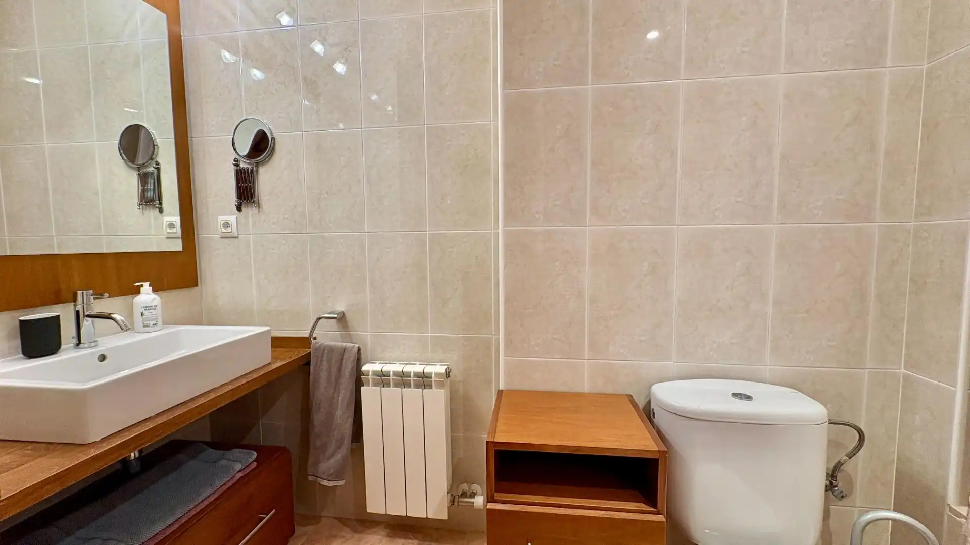 Flat 100 m² in Jaca