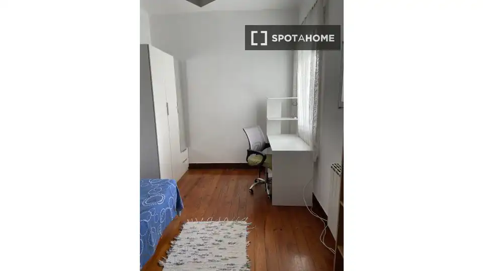 Habitación 104 m², Vigo