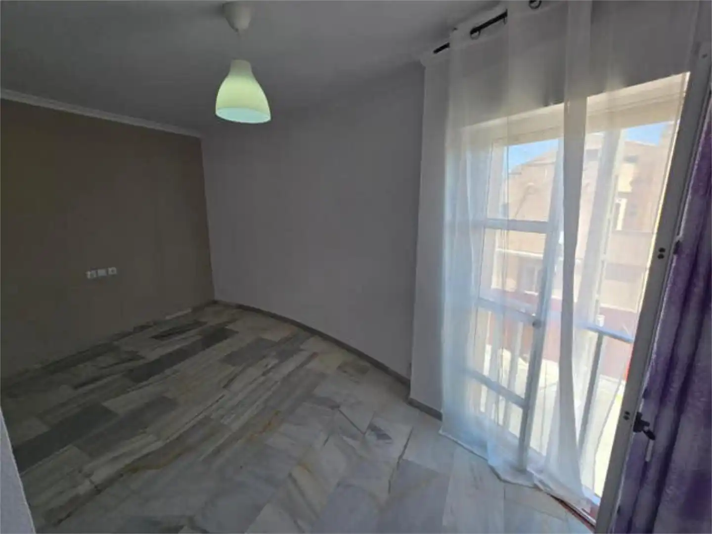 Piso de 100 m² en Gines