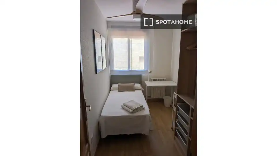 Habitación 63 m², Zaragoza