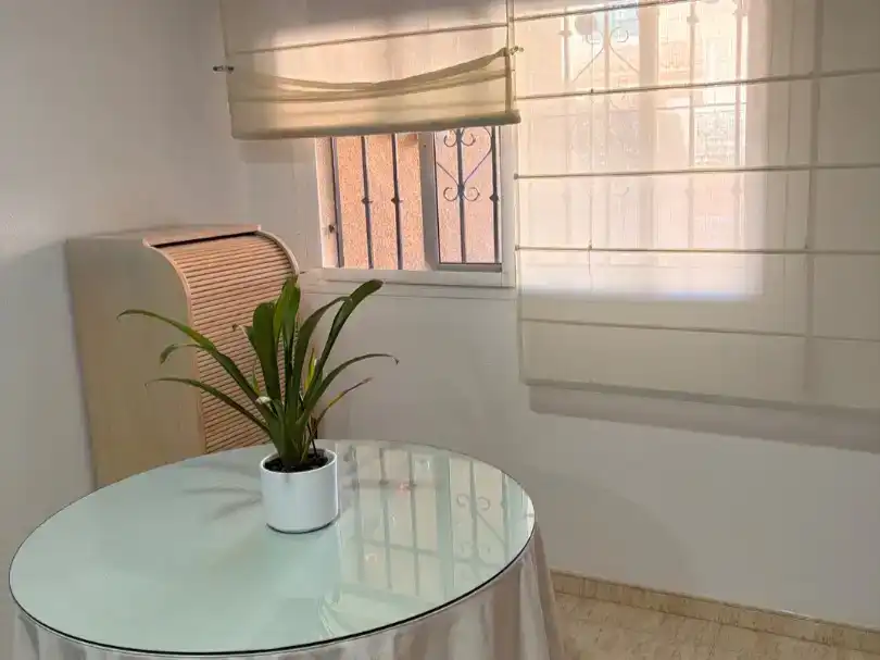 Habitación 133 m², Almería