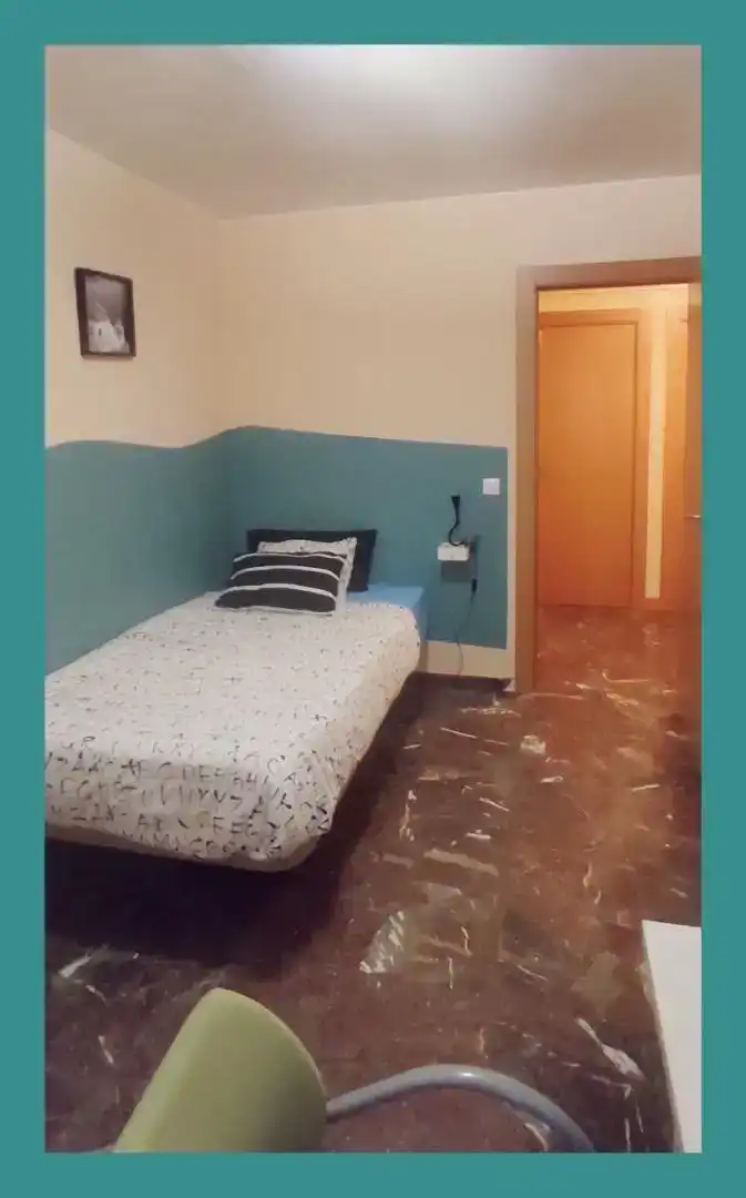 Habitación 100 m², Zaragoza