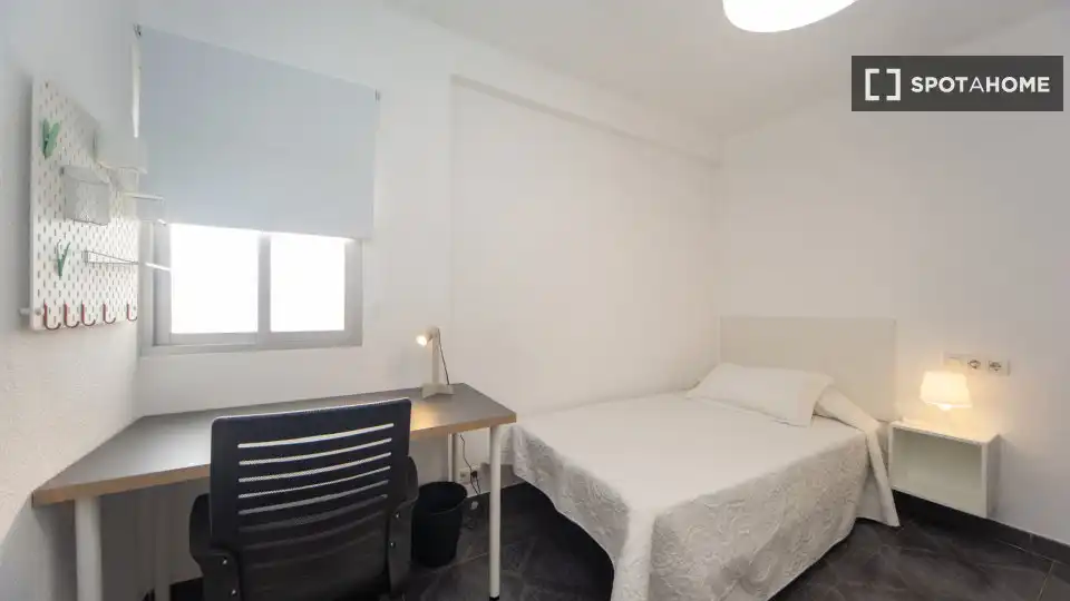 Habitación 86 m², Granada