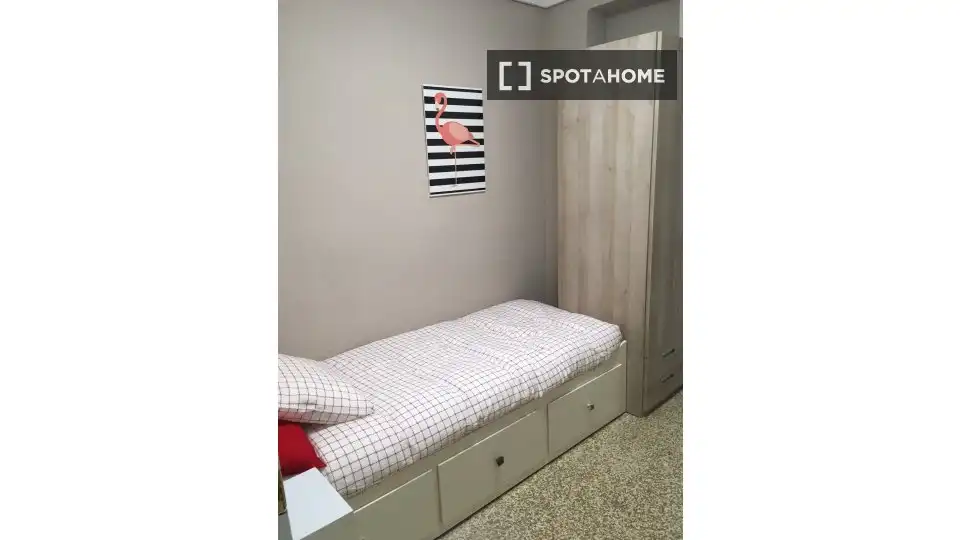 Habitación 69 m², Zaragoza