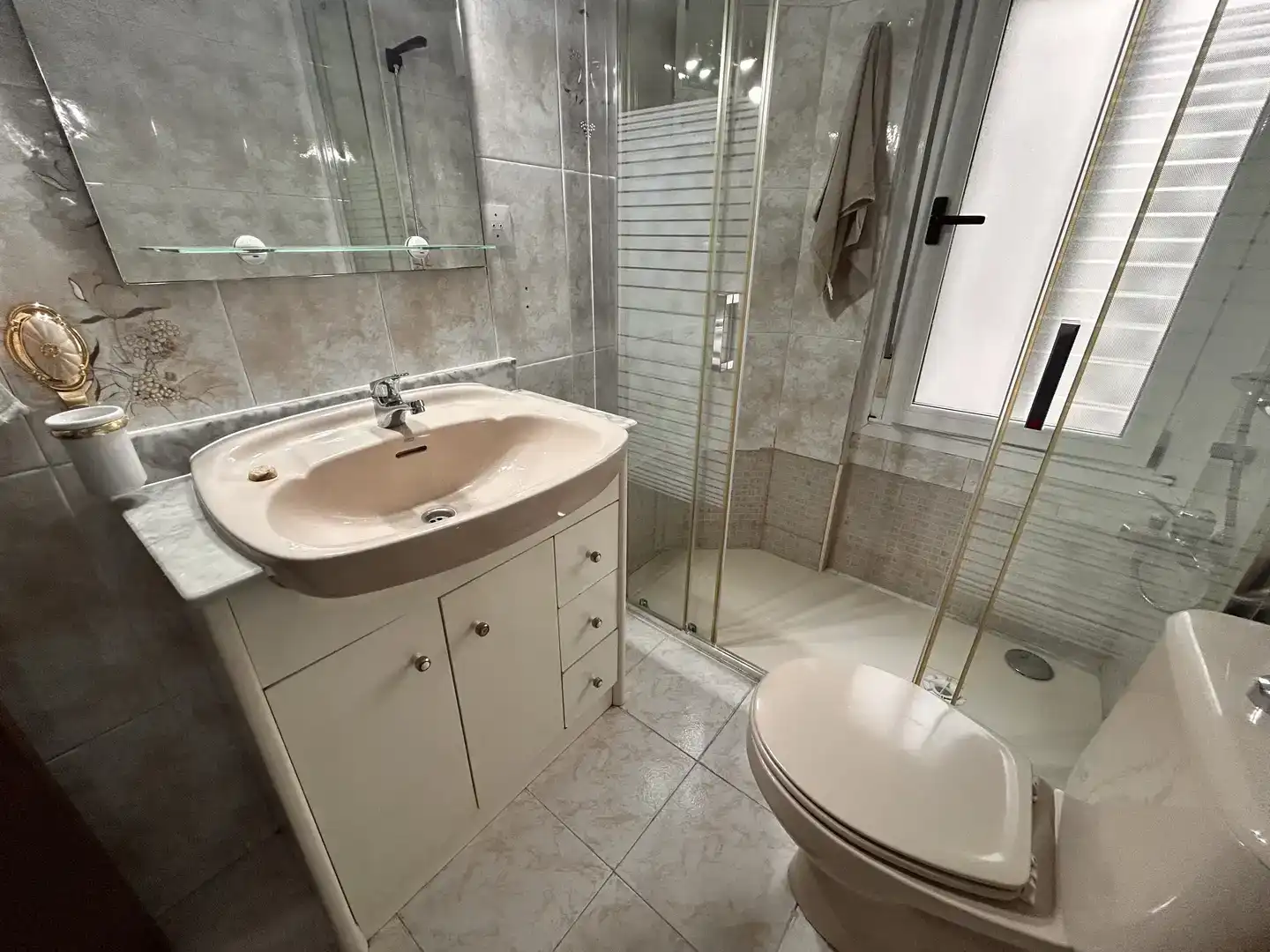 Habitación 83 m², Gijón