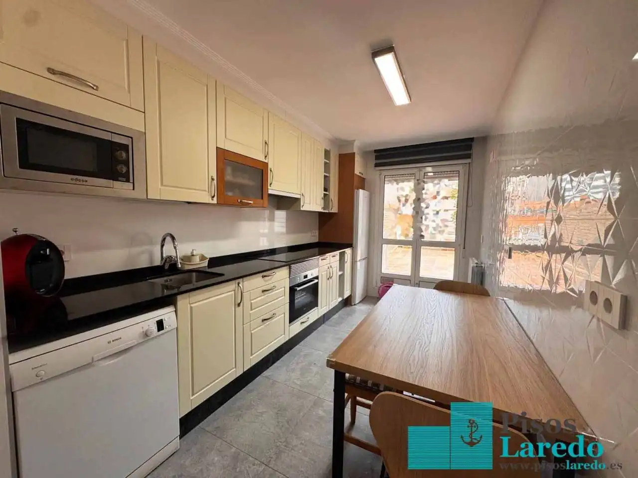 Piso de 190 m² en Laredo