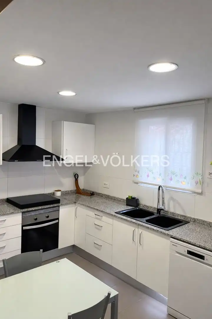 Casa de 145 m² en la Pobla de Vallbona