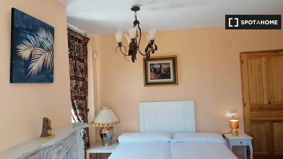 Habitación 53 m², Almería