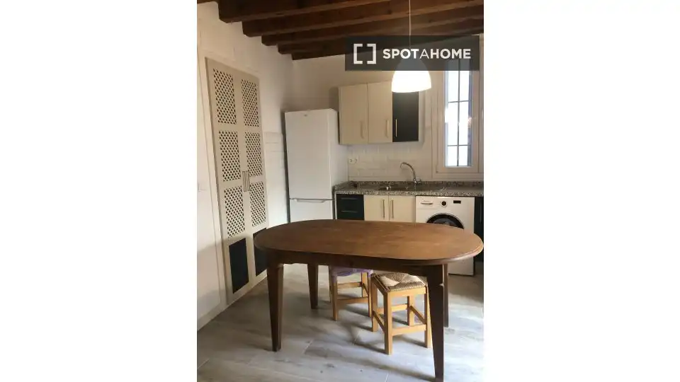 Habitación 62 m², Granada