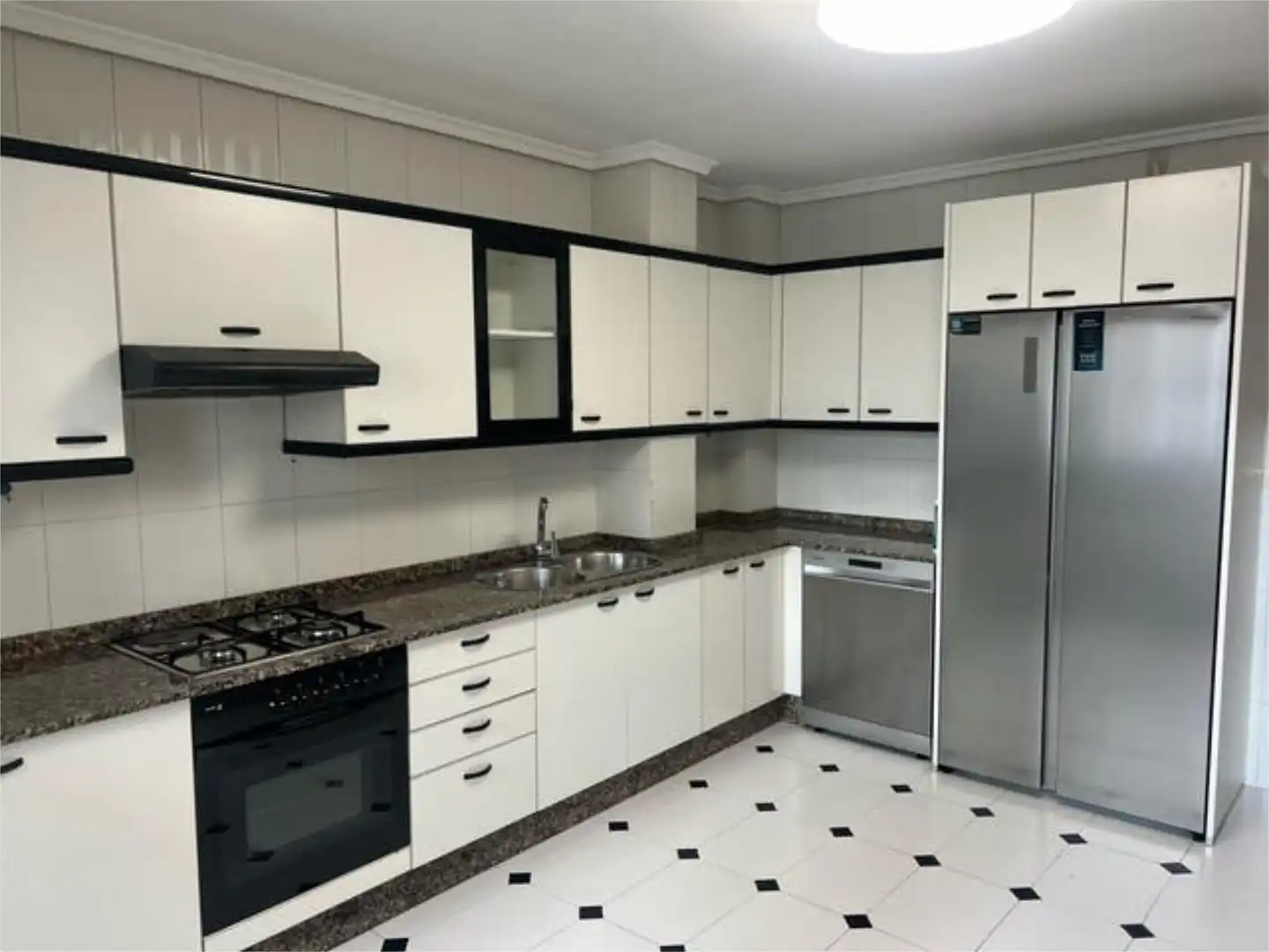 Piso de 200 m² en Noia