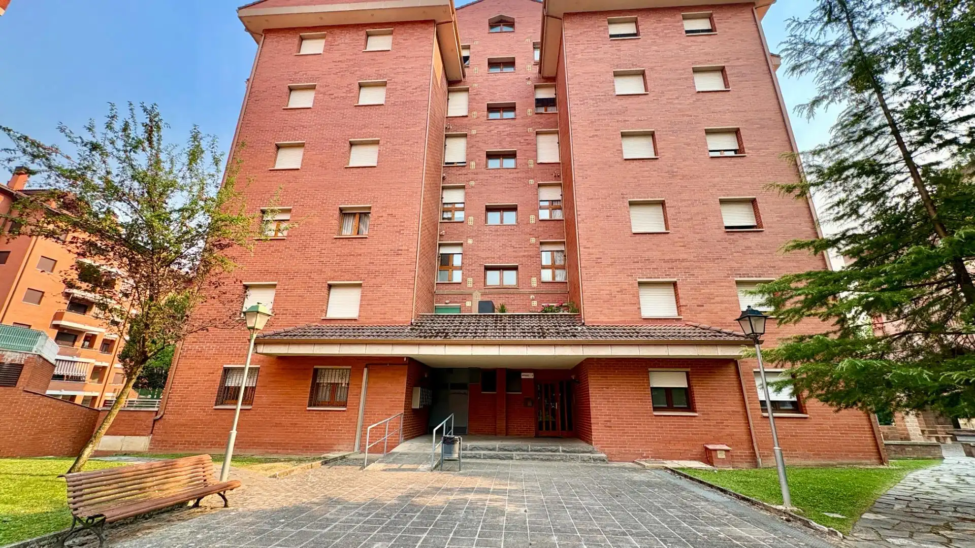 Flat 100 m² in Jaca