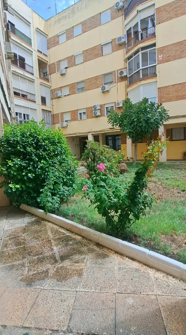 Pis de 90 m² a Dos Hermanas