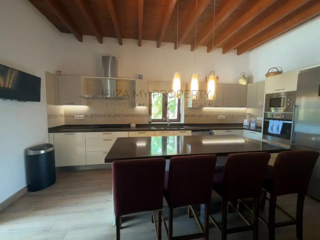 Haus 250 m² in Sant Josep de sa Talaia