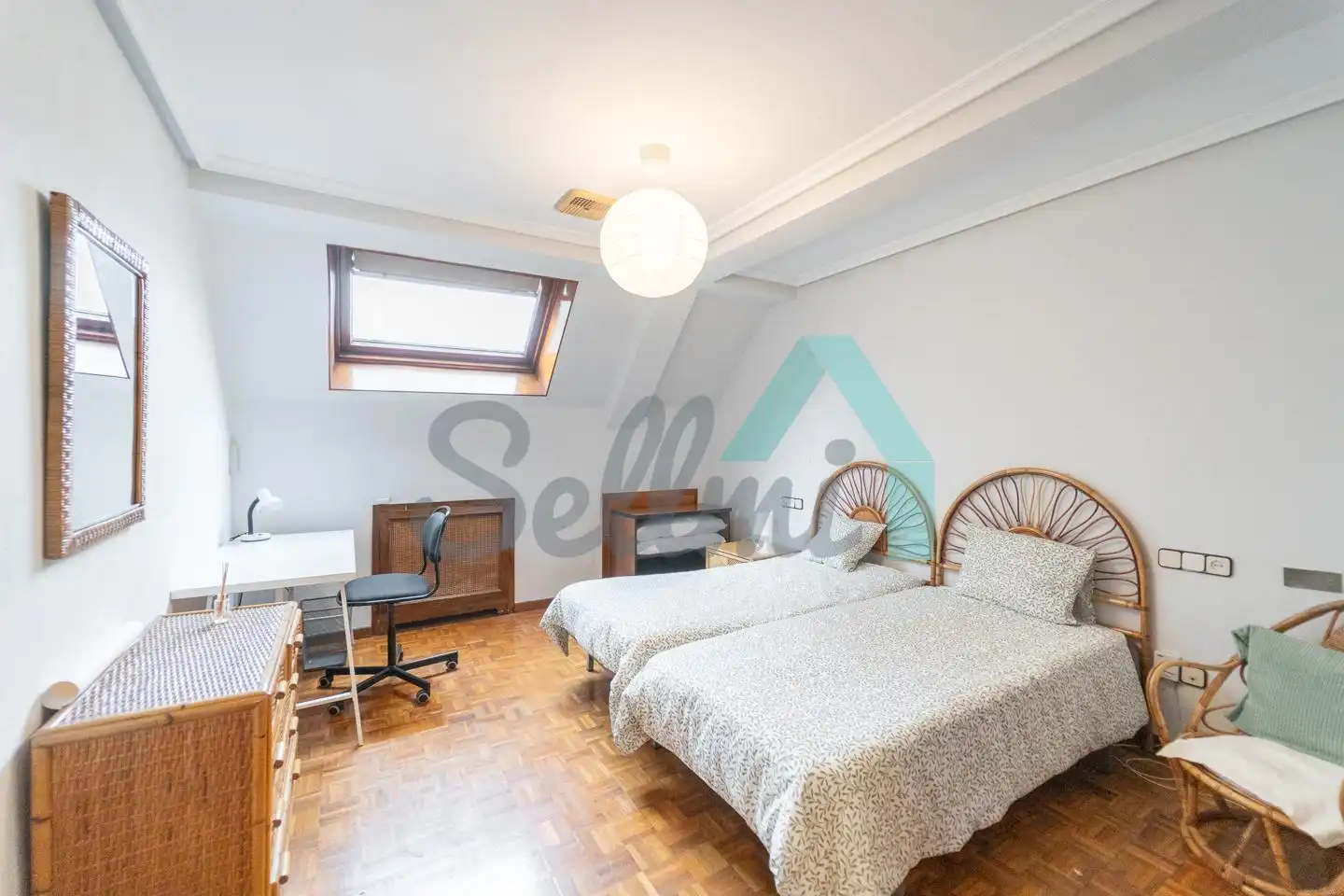 Piso de 107 m² en Oviedo