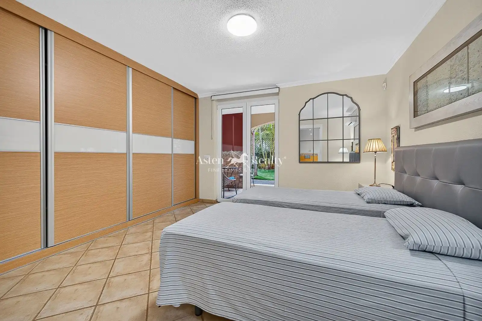 Casa de 325 m² en Arona