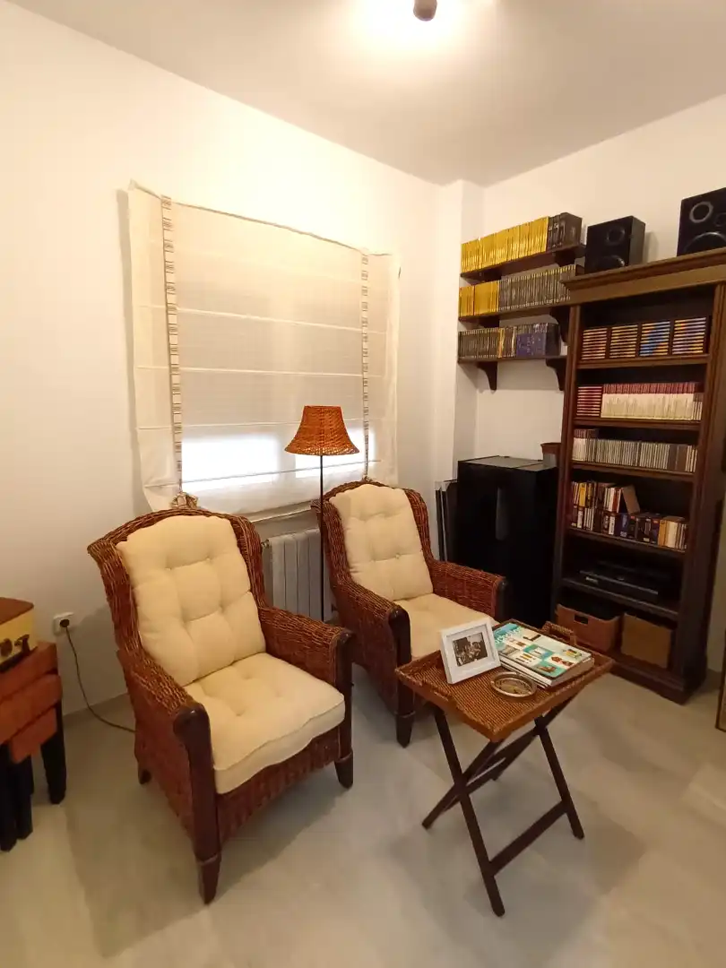 Flat 700 m² in Badajoz