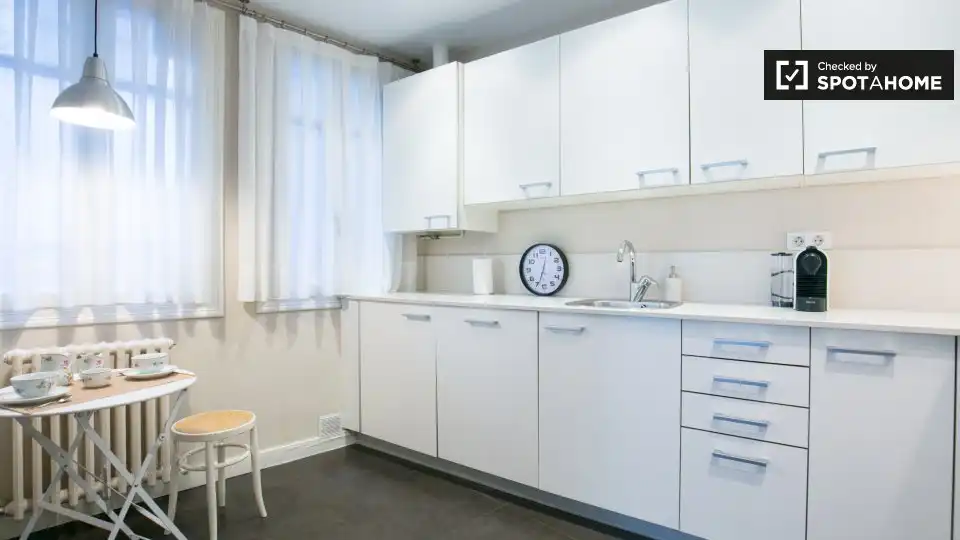 Habitación 81 m², Bilbao