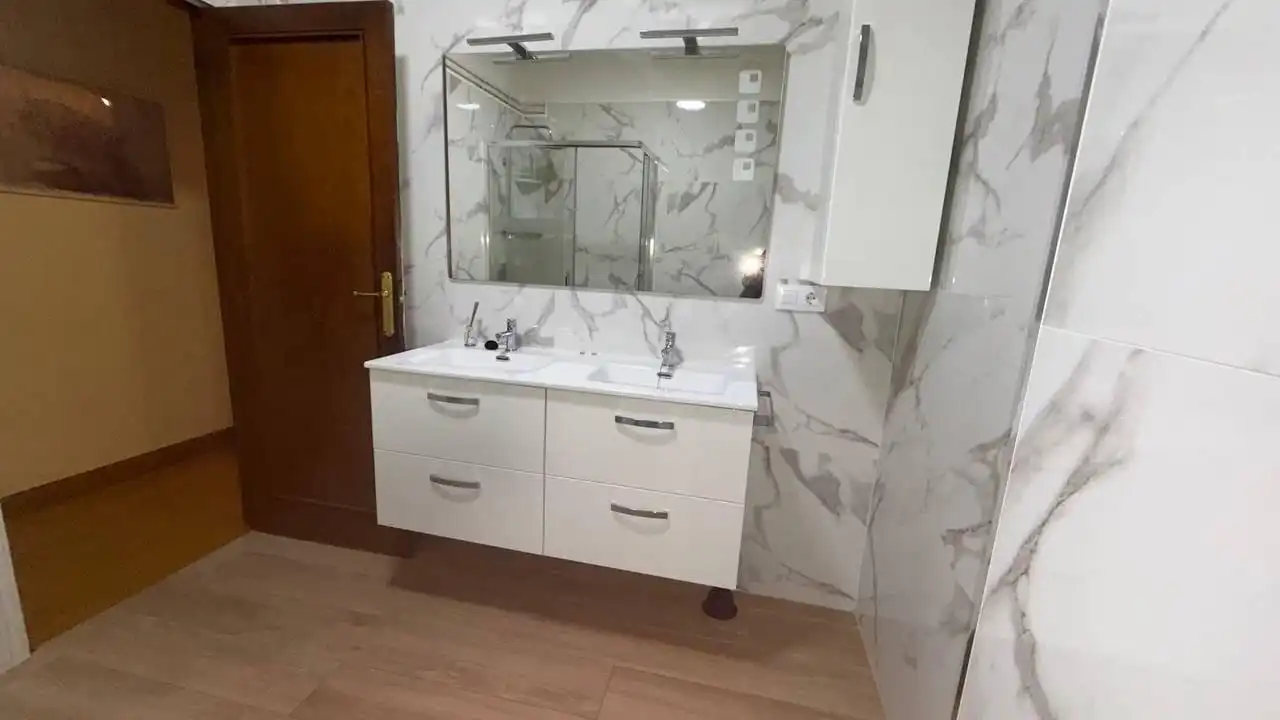 Piso de 95 m² en Ourense