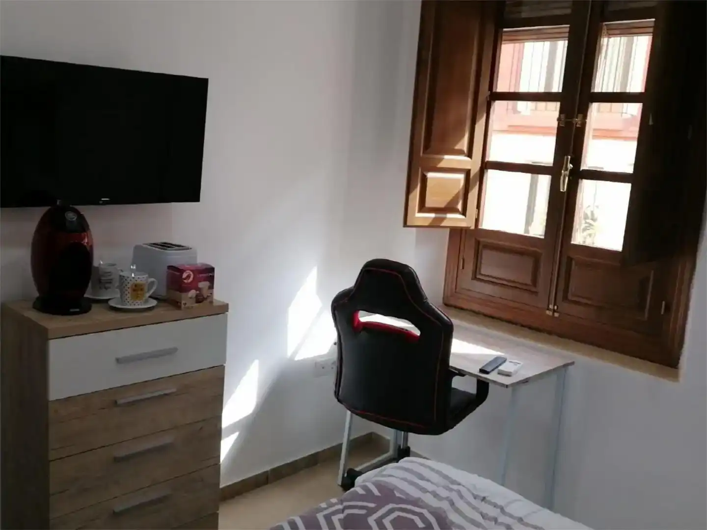 Habitación 13 m², Granada