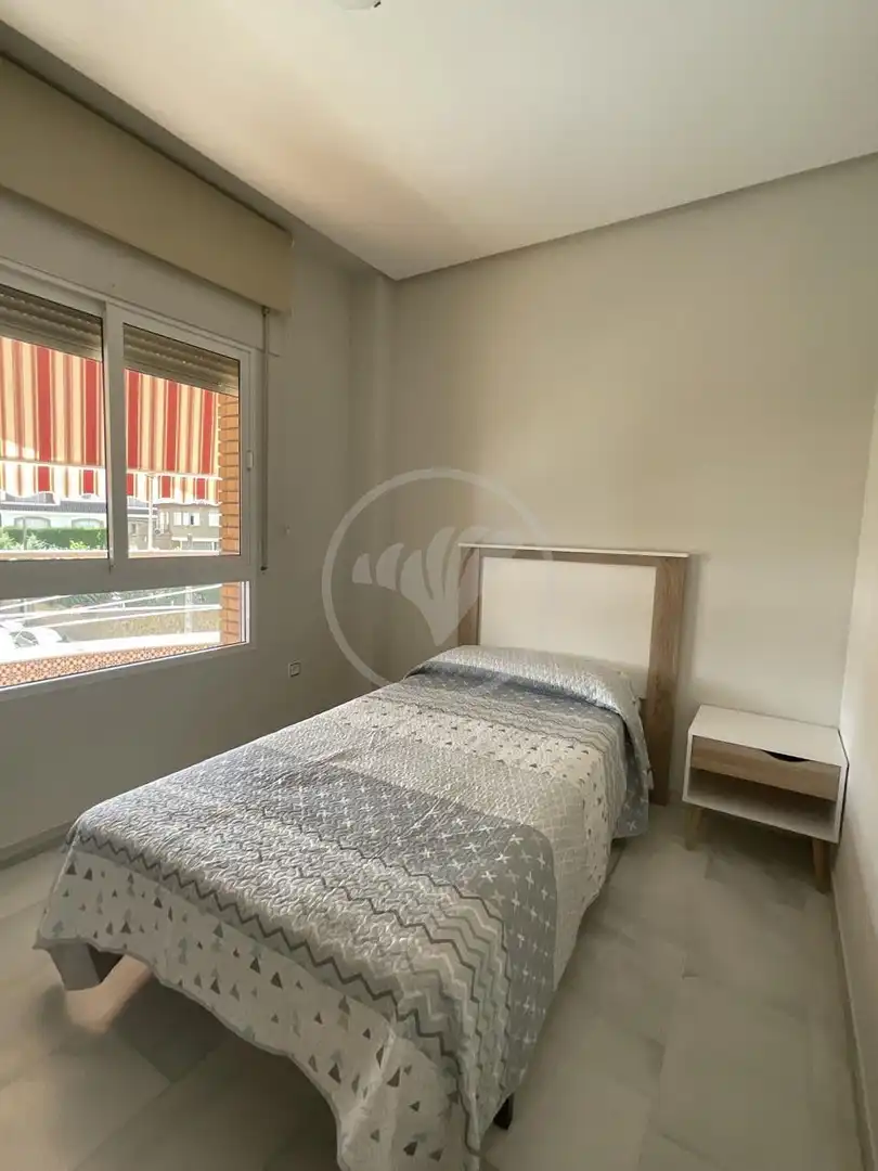 Piso de 100 m² en Linares