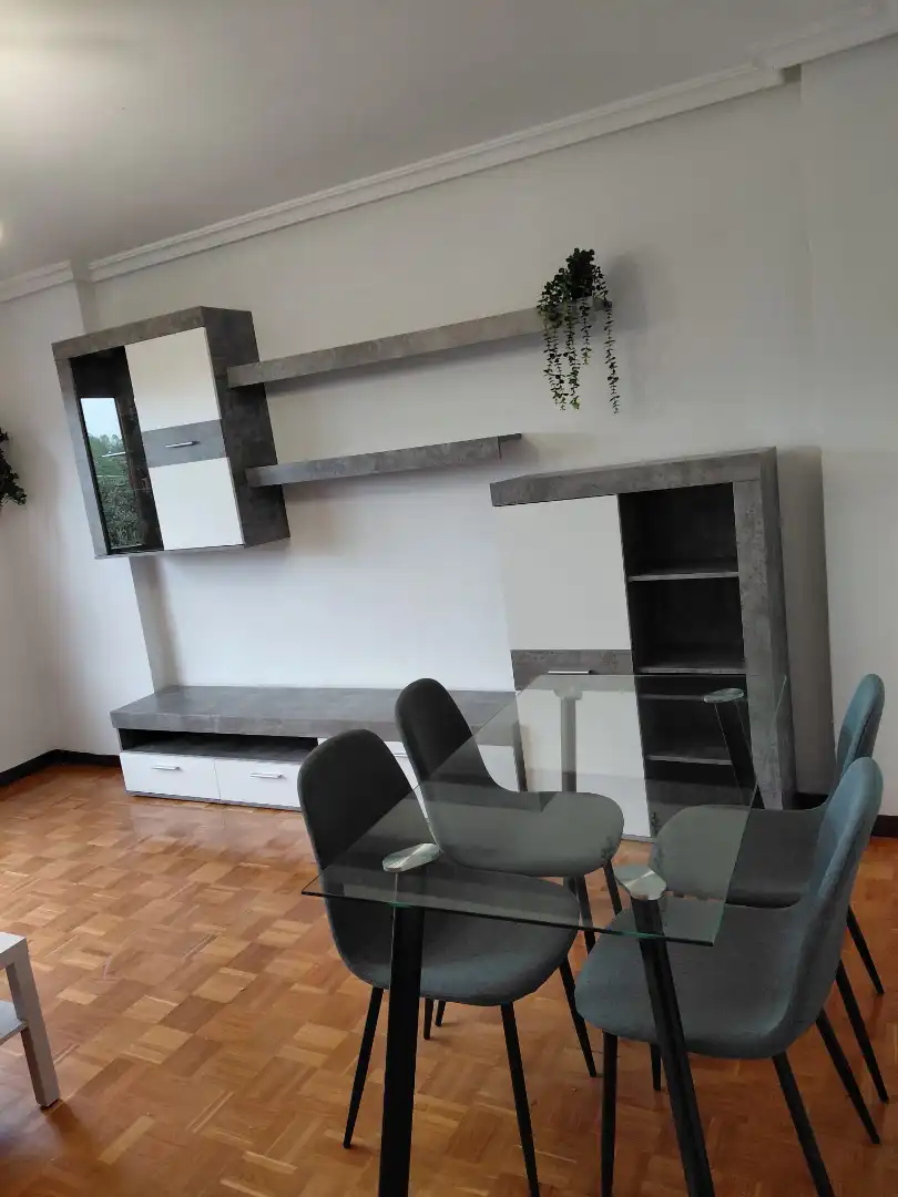 Piso de 70 m² en Oviedo