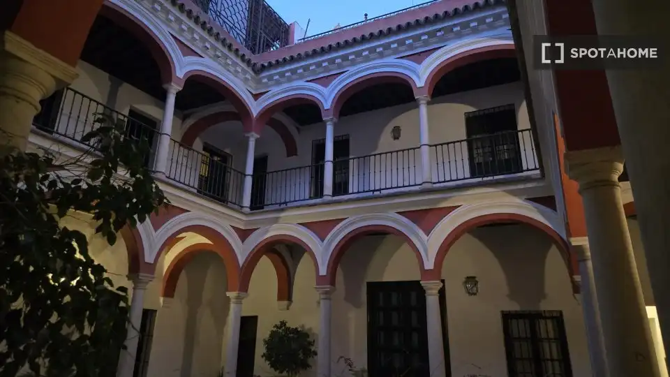 Habitación 46 m², Sevilla