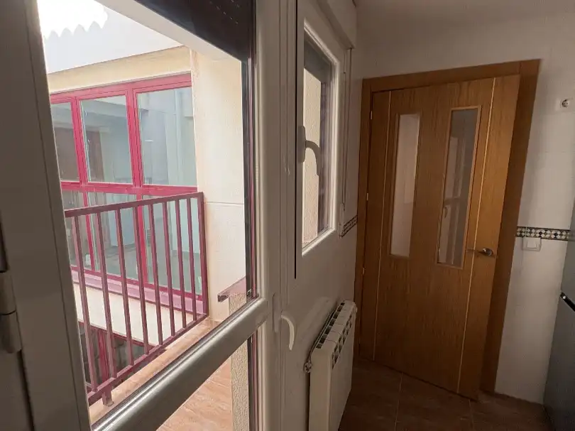 Piso de 90 m² en Villarejo de Fuentes