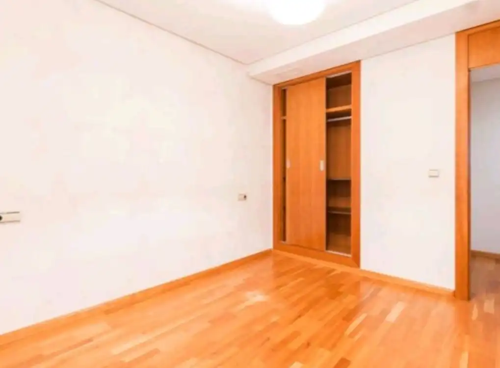 Piso de 160 m² en Granada