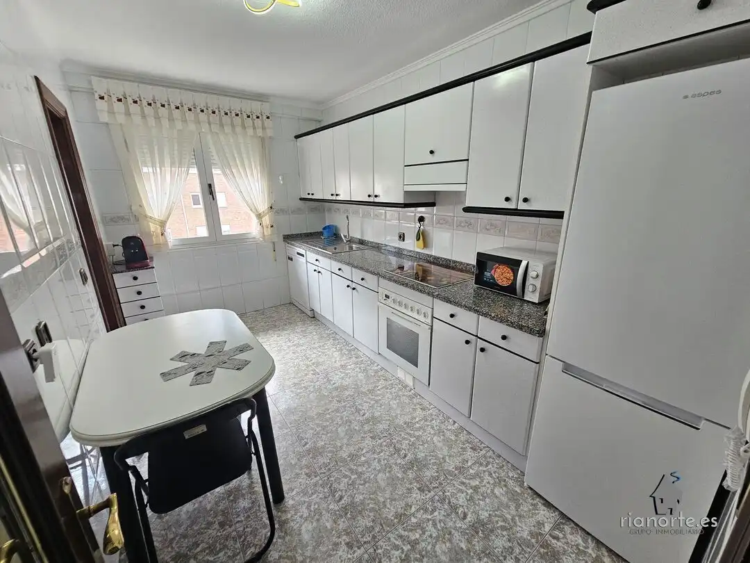 Wohnung 92 m² in Avilés