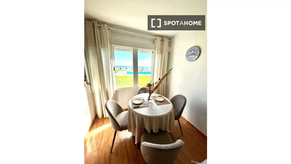 Habitación 63 m², Roquetas de Mar