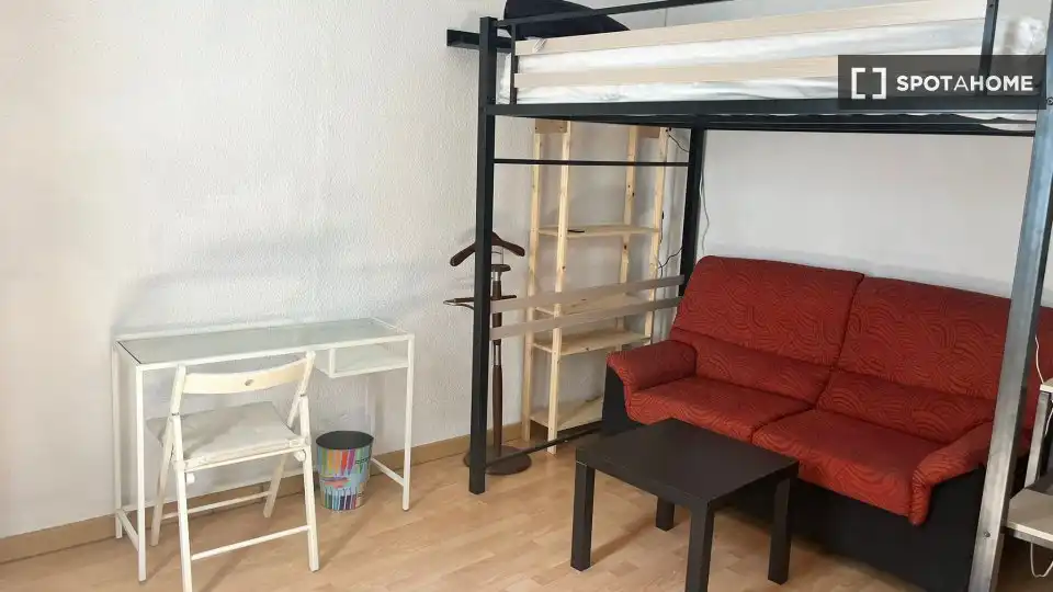 Habitación 81 m², Córdoba