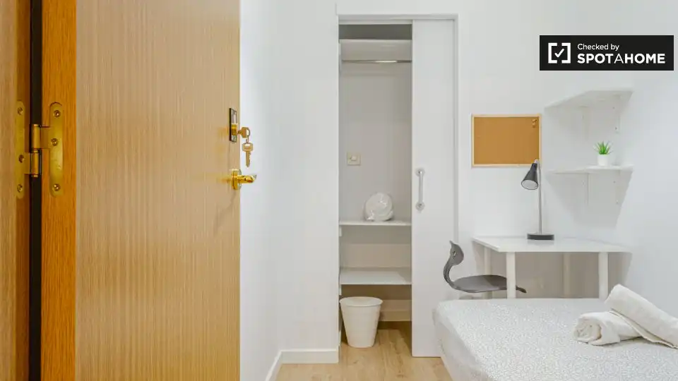 Habitació de lloguer, Burjassot